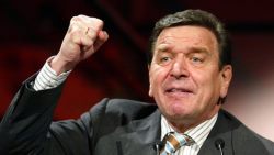 als-kanzler-war-gerhard-schroeder-spd-immer-ein-mann-klarer-worte-und-von-sich-selbst-ueberzeugt-2.jpg